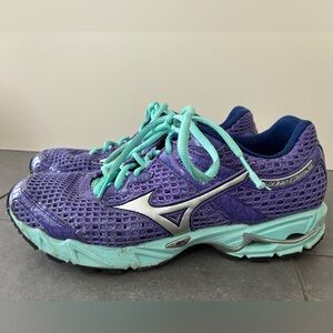 Mizuno Women's Athletic Shoes in Purple and Aqua